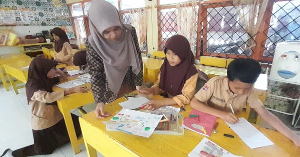 Motivasi Anak Belajar Bahasa Inggris Cukup Tinggi