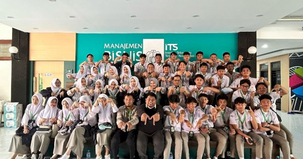 Obeservasi Kampus, SMA Islam Athirah Kunjungi Sejumlah Kampus Terbaik di Jawa