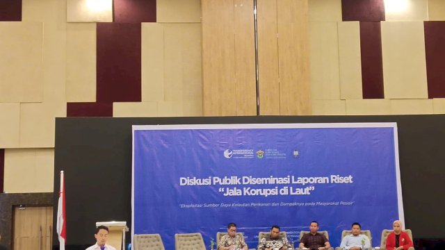 Tim TI dalam diskusi publik "Jala Korupsi di Laut". Foto : HN/Sinta