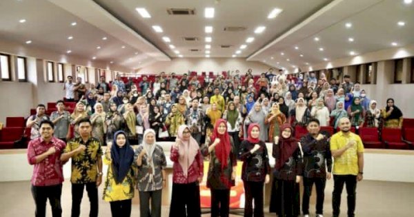 Bahas Kendala di Kelurahan, DiskopUKM Makassar Gelar Evaluasi Enumerator Pengelola Sistem Database