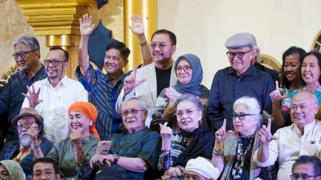 Foto bersama usai Tadarrus Puisi Satupena. Foto: dok