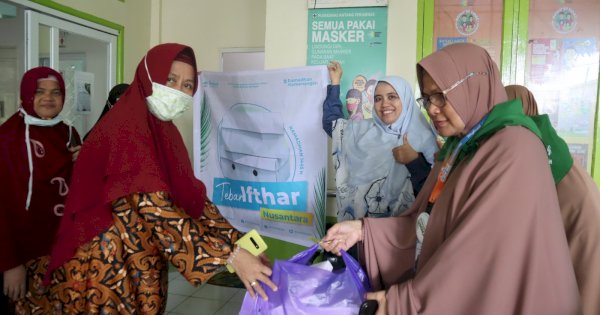 Tenaga medis Puskesmas Menikmati Ramadan bersama Muslimah Wahdah Pusat