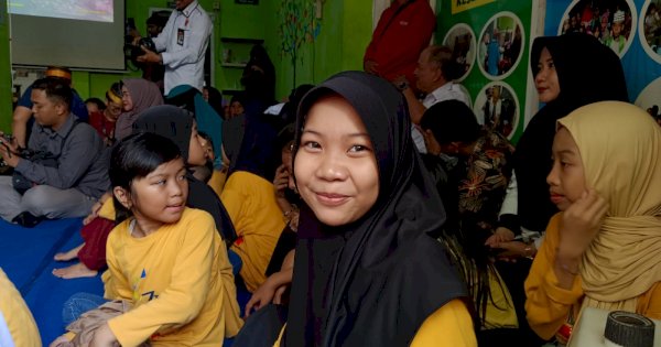 Kepolosan Anak Pesisir Makassar saat Bertemu Menteri: Minta Beasiswa di Depan I Gusti Ayu Bintang