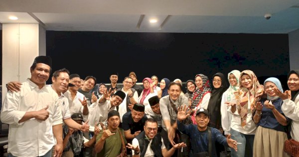 Gelar Buka Puasa Bersama, IKA Smandel 98 Makassar Rangkaikan dengan Berbagi Takjil