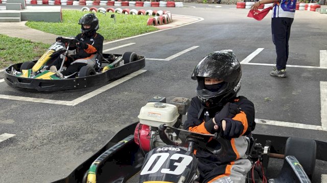 Gelaran Piala Gubernur Sulsel Gokart Competition yang bertajuk Ramadhan Fun Race di Twofive Adventure Park, Kawasan Pantai Akkarena, Makassar. (Foto: Humas Asmo Sulsel)