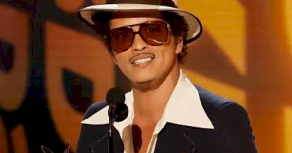 Bruno Mars Terjerat Utang Miliaran karena Katagihan Main Judi