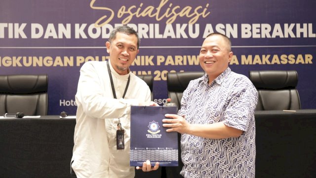 Pimpinan Poltekpar Makassar saat menggelar sosialisasi di hotel Hyatt Place. (Foto: Humas Poltekpar Makassar)