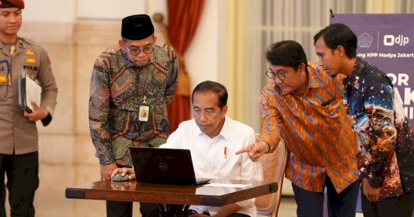 Presiden Jokowi Beserta Jajaran Menteri Kabinet Indonesia Maju Laporkan SPT Tahunan