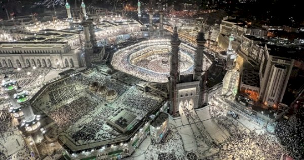 Jelang Hari Akhir Ramadan, Seseorang Jatuhkan Diri dari Lantai Atas Masjidil Haram