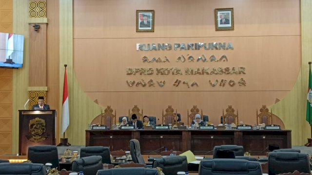 Rapat capaian LKPJ Pemkot Makassar bersama DPRD Makassar. Foto: HN/Sinta