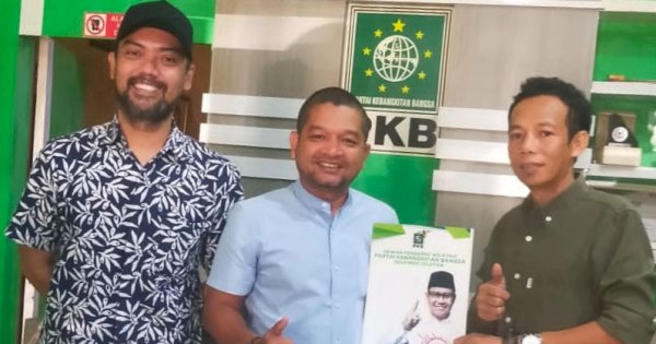 Danny Ambil Formulir Bakal Calon Gubernur Sulsel di PKB
