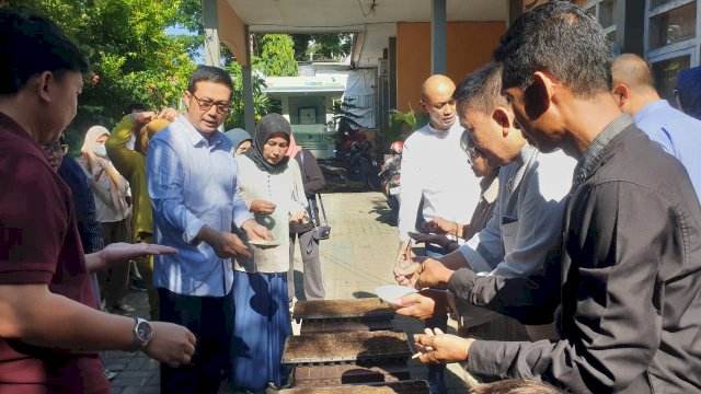 Dukung Program Wali Kota, Camat Mariso Pimpin Tanam 13.000 Bibit Cabai di Lorong-Lorong