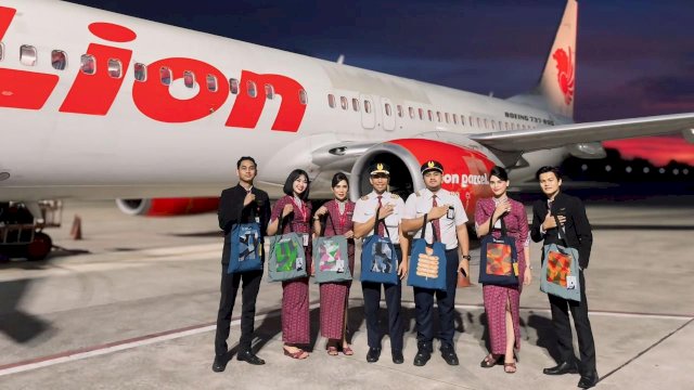 Lion Air meluncurkan rute baru UPG-BDJ-UPG di Bandara International Sultan Hasanuddin. Foto: dok