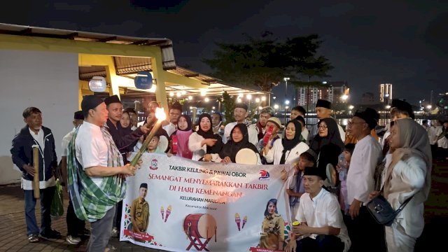 Salah satu rombongan Pawai Obor Pemkot Makassar. Foto: HN/Sinta