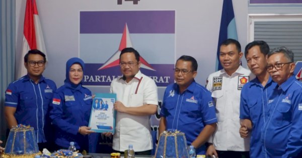 Ambil Formulir Pilkada di DPC Gowa, RKN: DM Sangat Hormati Keberadaan Demokrat