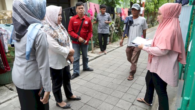 Suasana pendataan yang dilakukan dinas Kominfo. (Foto: Humas Pemkot Makassar)