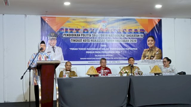 Ketua PKK Indira Jusuf Ismail saat memberikan sambutan di pendidikan Politik, Foto: HN/Sinta