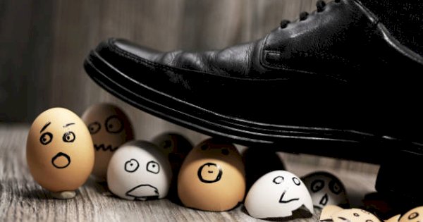 Kesombongan Mematikan Kemanusiaan