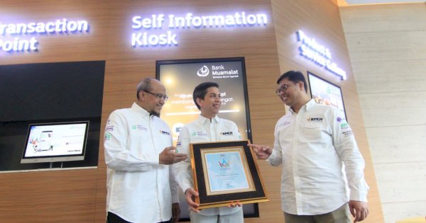 Selamat! Sekretaris Muamalat Hayunaji Juarai Ajang Corporate Secretary Champion 2024 