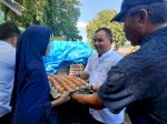 Pj. Bupati Sinjai Sidak ke Pasar dan Borong Telur Milik Pedagang