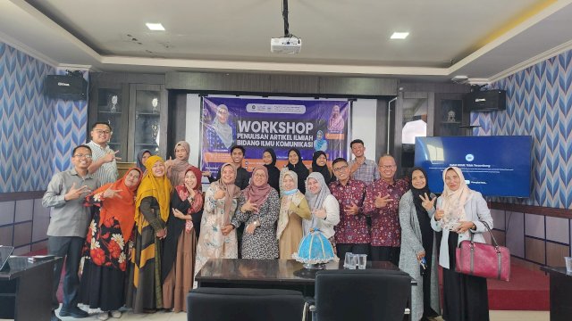 Gelar Workshop Penulisan Artikel Ilmiah, Prodi Komunikasi Unismuh Datangkan Dosen dari Universitas Kebangsaan Malaysia