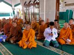 Viral 44 Biksu Thudong Singgah dan Dijamu di Masjid, MUI: Kebablasan