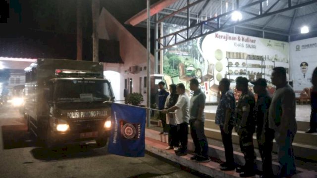 Pemkab Sinjai Kirim Bantuan Air Bersih dan Kemasan Gelas&nbsp; ke Wajo