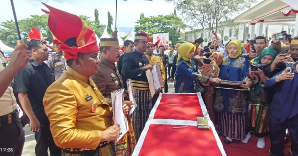 Kemeriahan Hari Jadi Jeneponto, Dihadiri 2.000 Tamu hingga Ratusan Karangan Bunga