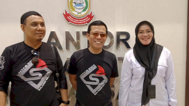 Ketua LS Sulsel Emir Usman (tengah), foto: HN/Sinta