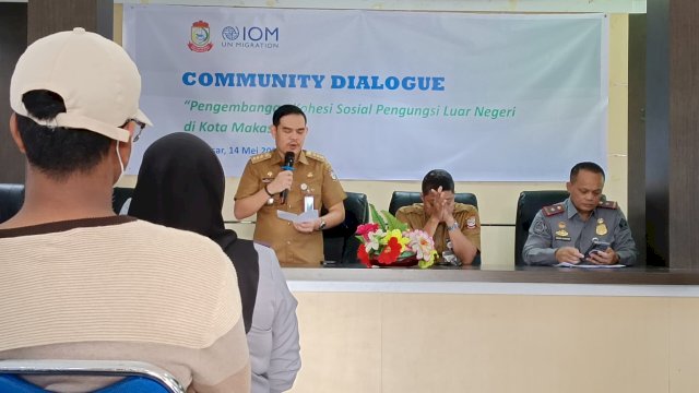 Camat Panakkukang Ari Fadli saat memberika sambutan dalam kegiatan IOM Makassar. Foto: HN/Sinta