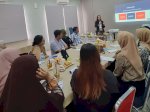 Berbagi Ilmu dan Experience, Dosen UCM Gelar Pelatihan Public Speaking