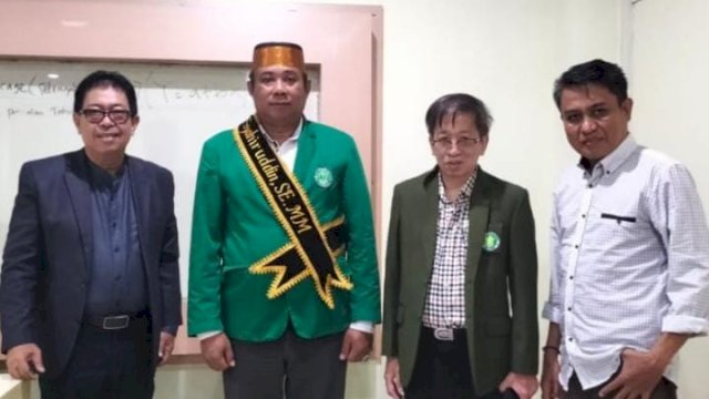 Aipda Syahiruddin berhasil meraih magister di Amkop Makassar. Foto: dok