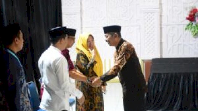 Andi Jefriyanto Asapa, saat mewakili Pj. Bupati Sinjai membuka secara resmi kegiatan Bimbingan Manasik Haji Reguler Tingkat Kabupaten Sinjai Tahun 1445 H / 2024 M || Foto:Humas