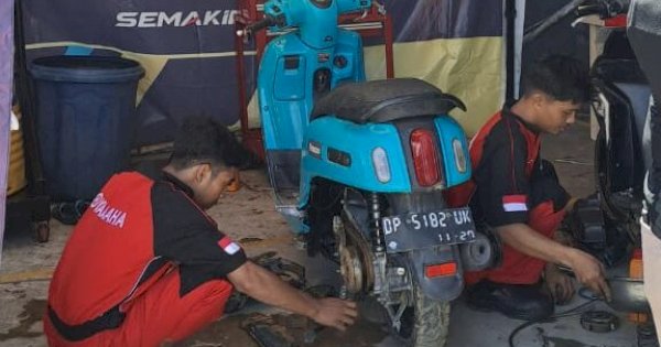 SJAM Fasilitasi Servis Motor dan Ganti Oli Gratis untuk Korban Banjir di Luwu