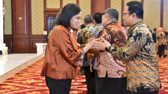 Wakil Ketua MPR RI Amir Uskara bersama Menkeu Sri Mulyani. Foto: ist