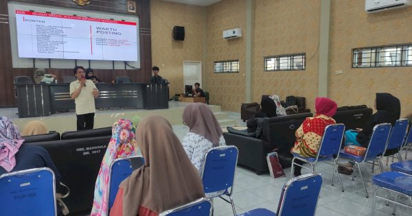 Diskominfo Makassar Beri Pelatihan Promosikan Potensi dan Masalah di Kelurahan Lewat Berita
