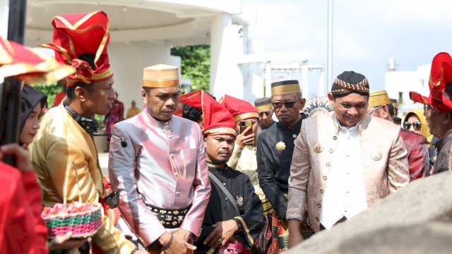 Sebut Makassar Junjung Tinggi Budaya, PJ Sekda Undang Para Raja Hadiri F8 Makassar