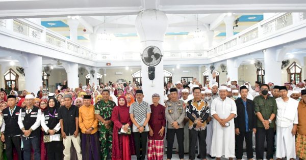Forkopimda Sambut Kedatangan Jemaah Haji Sinjai di Masjid Agung