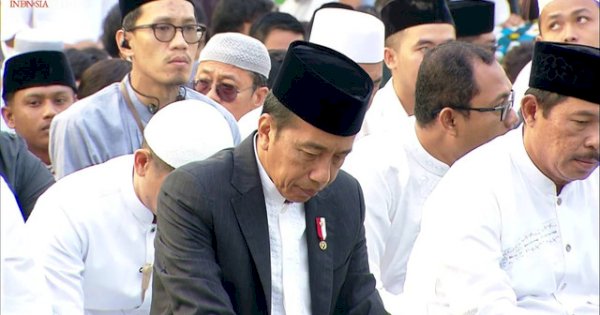 Hasyim Khotbah Depan Jokowi, Singgung Banyaknya Sifat Kebinatangan di Manusia