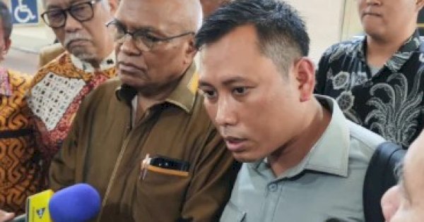 KPK tak Hadir, Pengadilan Tunda Sidang Praperadilan Staf Hasto