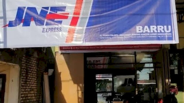 Kantor JNE Cabang Barru, Jl A. Bau Massepe. 