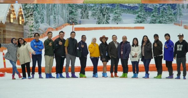 Trans Snow World Gelar Corporate Gathering, Kenalkan Beragam Aktivitas Menarik Bermain Salju