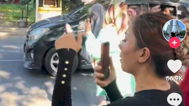 tangkapan layar FF saat melakukan live.