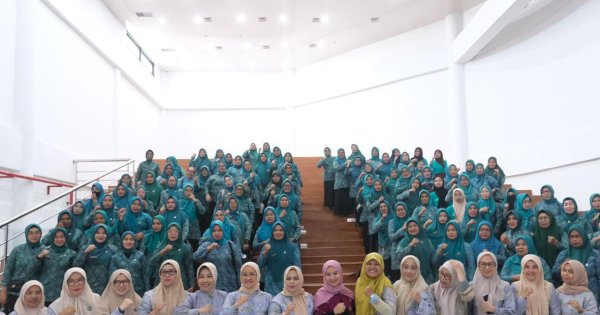 Respons Perkembangan Teknologi, TP PKK Makassar Gelar Sosialisasi Literasi Digital