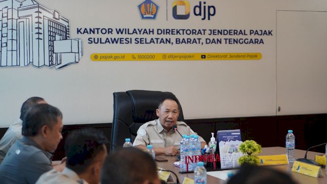Pimpinan Kanwil DJP Sulselbartra lakukan rapat koordinasi dengan Pemprov Sulsel. (Foto: Humas)