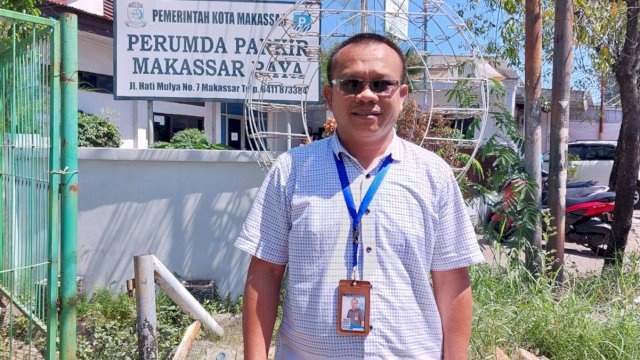Koordinator Kecamatan Panakkukang Perumda Parkir Makassar Raya, Syamsuddin Hadeng. 