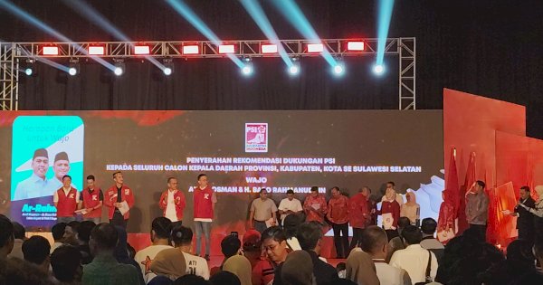 Hadir di Makassar, Kaesang Serahkan 20 Rekomendasi PSI di Pilkada Sulsel: Ini Spesial