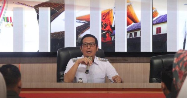 Monitoring dan Evaluasi Laskar Pelangi, Camat Mariso Tekankan Loyalitas