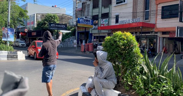 Marak Pak Ogah di Titik U-turn Makassar, Dishub Siapkan Formasi Personel Jaga