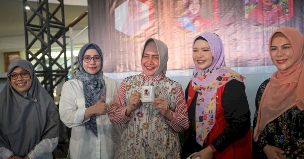 Ketua TP PKK Makassar, Indira Yusuf Ismail, Apresiasi Acara PIM: “Peran Perempuan Masa Kini”